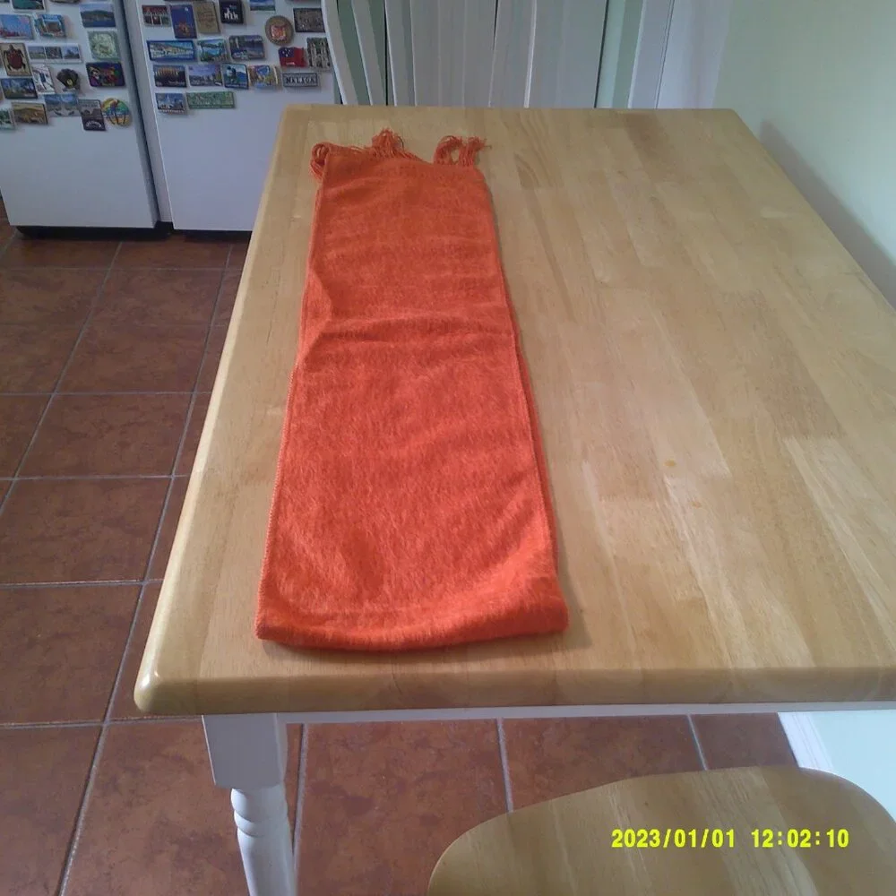 Soft and lightweight alpaca scarf - Picture 4 of 5